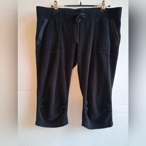 Vintage Y2K Juicy Couture Terry Cloth Capri Pants Sz L
